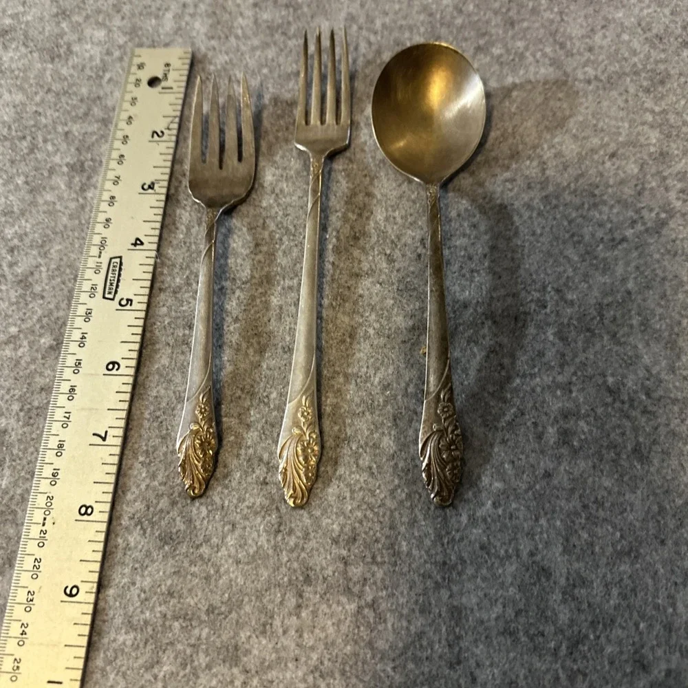 Oneida Community Evening Star Silver Plated 2 Forks 1 Soup Spoon Vintage